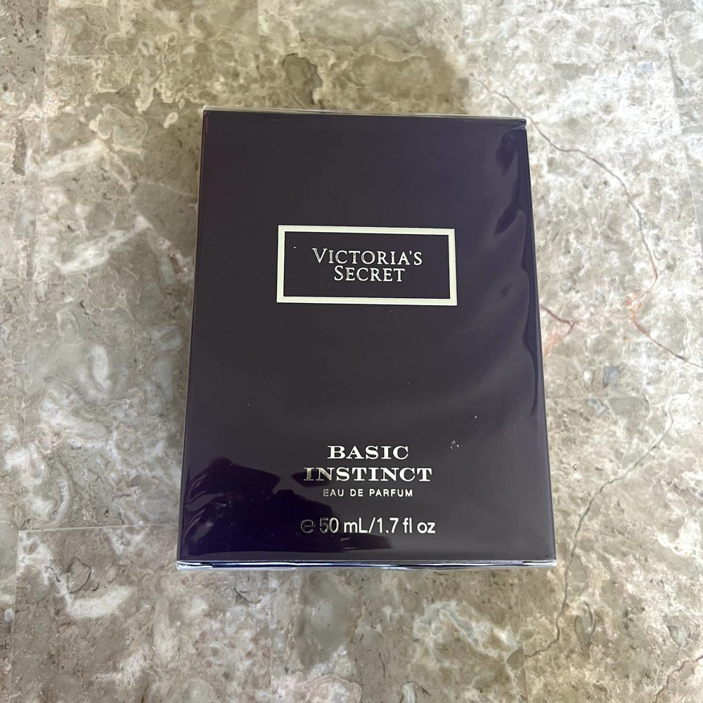 Victoria"s Secret Basic Instinct